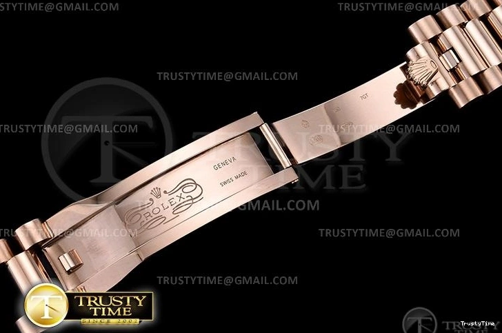 0123 RDD0219E – DayDate 36mm RelaxedFit 695